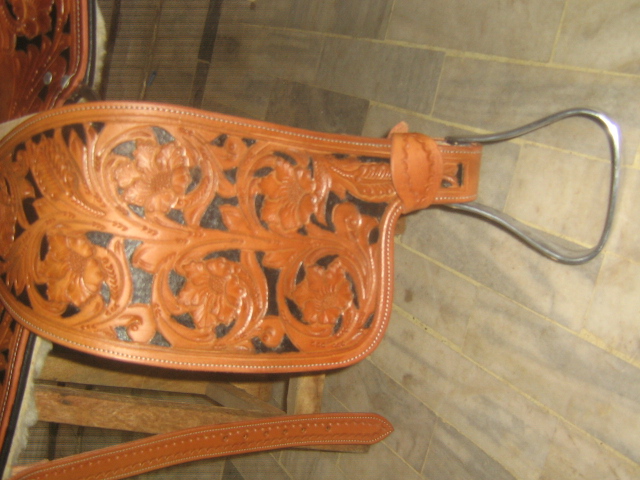Luxury Western Saddle with Genuine Ostrich Leather Seat – Premium Handcrafted Horse Riding Saddle - Image 24