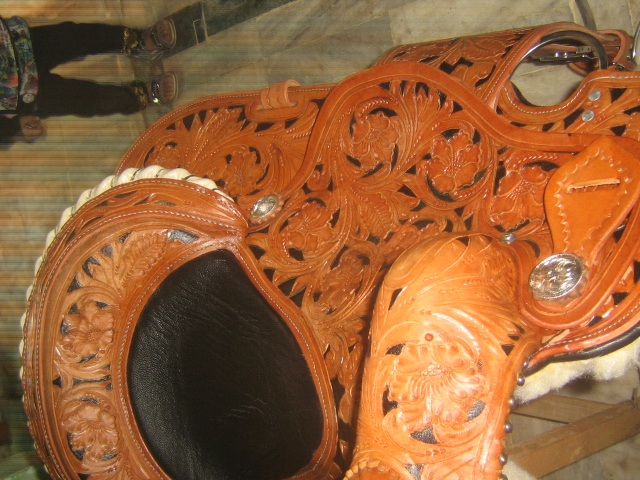 Luxury Western Saddle with Genuine Ostrich Leather Seat – Premium Handcrafted Horse Riding Saddle - Image 27