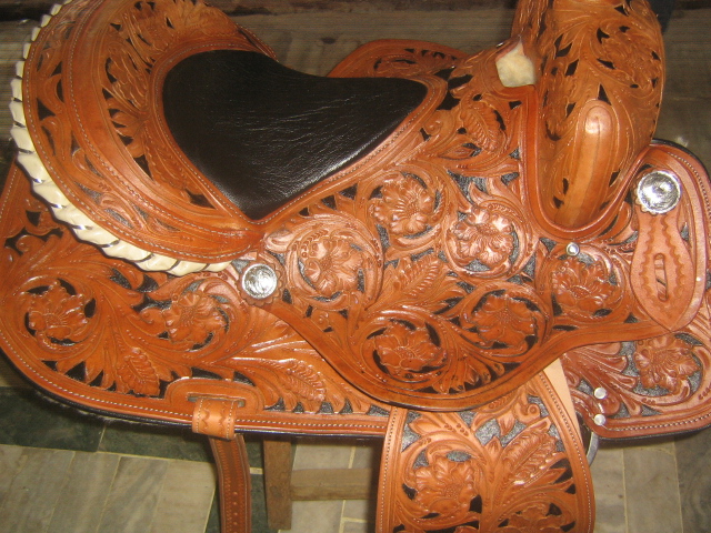 Luxury Western Saddle with Genuine Ostrich Leather Seat – Premium Handcrafted Horse Riding Saddle - Image 28