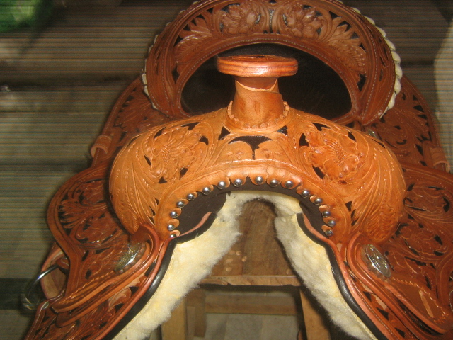 Luxury Western Saddle with Genuine Ostrich Leather Seat – Premium Handcrafted Horse Riding Saddle - Image 18