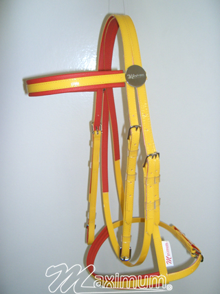 Weatherproof Efficiency: Horse PVC Bridle - Image 6
